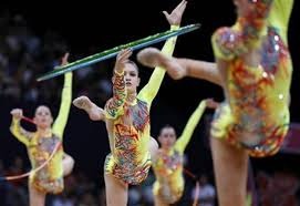 占得先机！佩古拉接发球造成对手回球出界率先破发