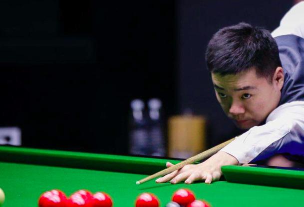 缺乏足够的 缺乏足够的